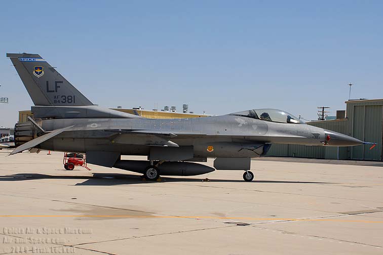 BL2_8839%20F-16C%20Block%2025%2084-1381%20right%20side%20l.jpg