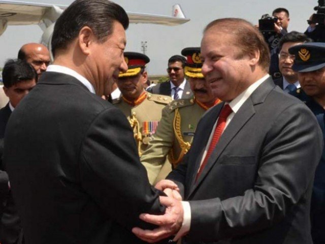 890650-ChinesepresidentwithPakpremierPHOTOAFP-1432304789-853-640x480.jpg