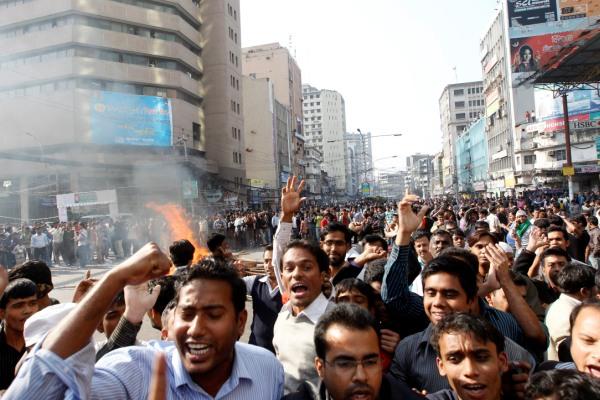 0110-banglaprotest_full_600.jpg