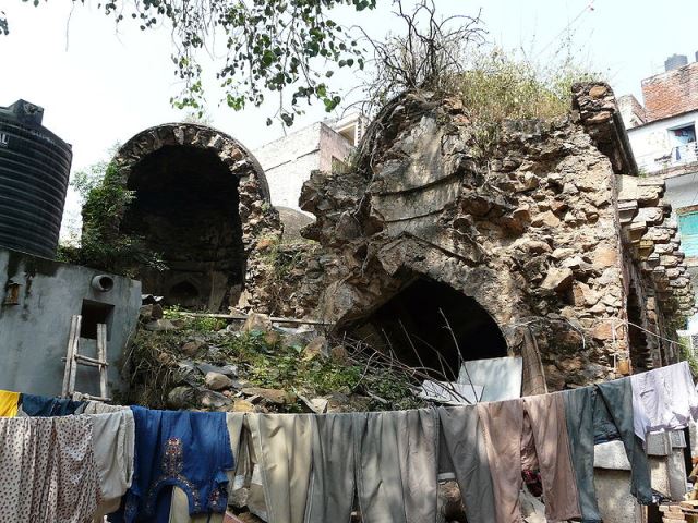 Kalu_Sarai_Masjid-varun-shiv-kapur.jpg