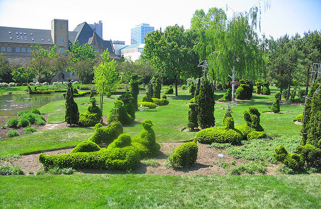 Topiary-Park8.jpg