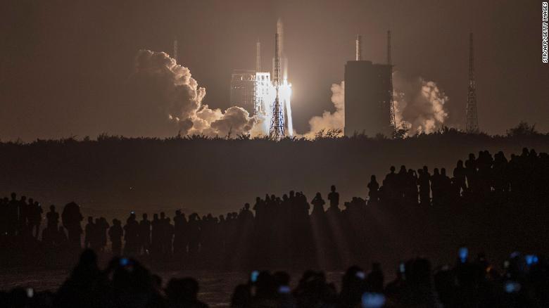 A Long March 5 rocket carrying China's Chang'e-5 lunar probe launches from the Wenchang Space Center on November 24.