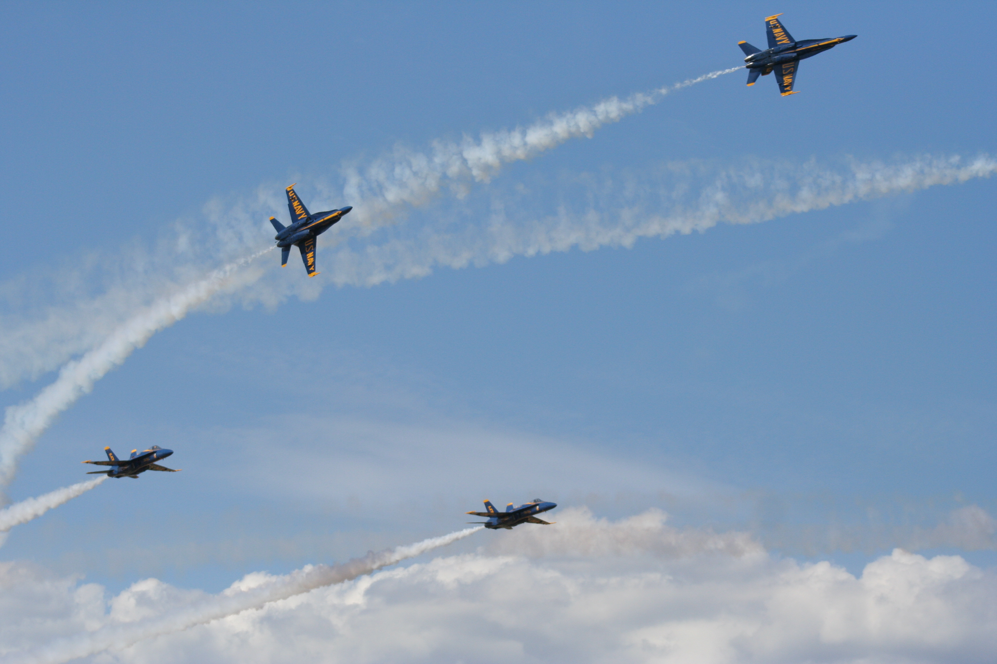 Blue_angels_4_plane_flyby_turn.jpg