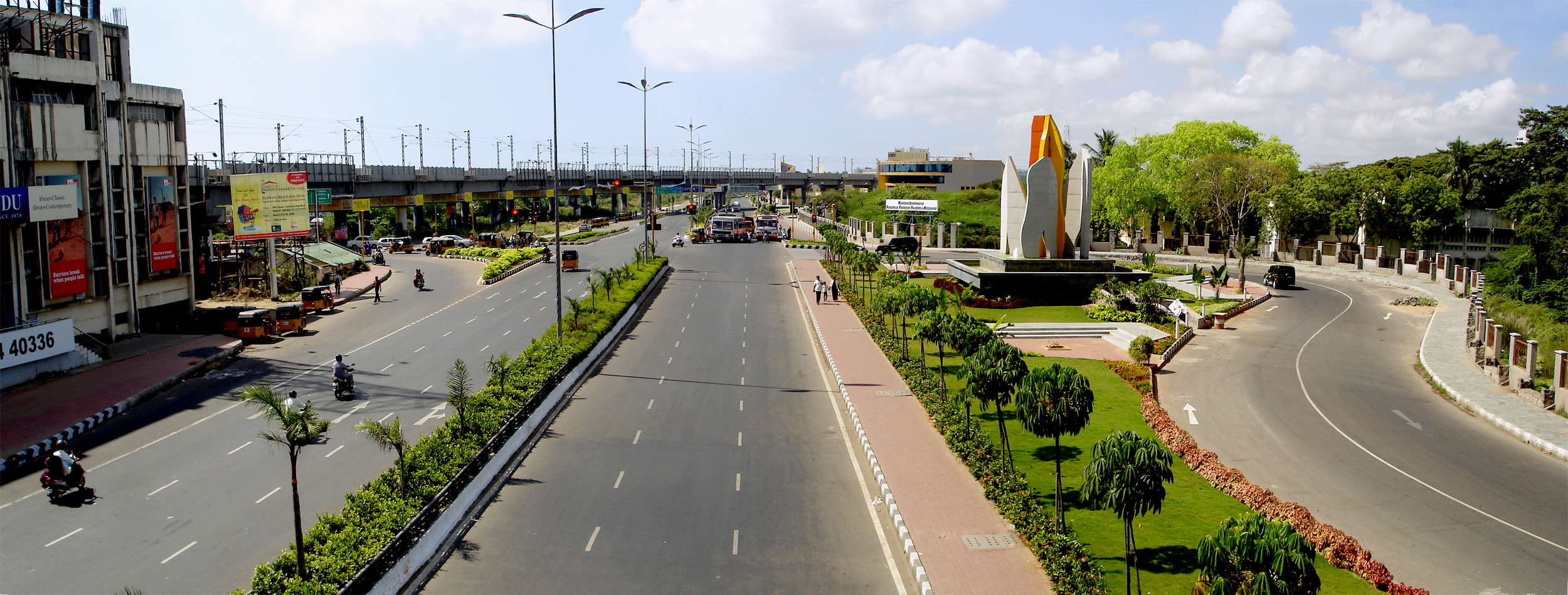 Tidel_Park_junction_panorama.jpg