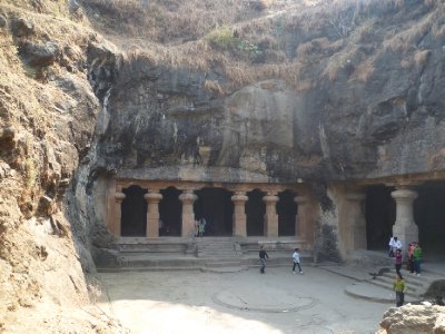 The_Elephanta_Caves.jpg