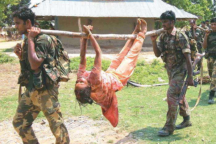 maoist_dead_body_20100705.jpg