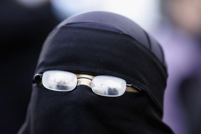 ban+the+burqa+in+public+places.jpg