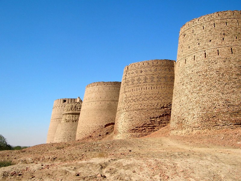 derawar-fort.jpg