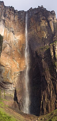 220px-Salto_angel.jpg