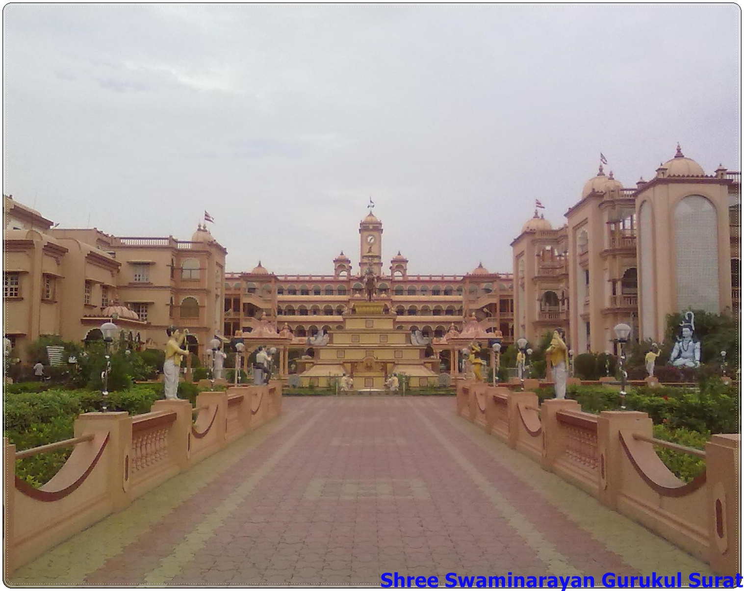 Shree+Swaminarayan+Gurukul+Surat.jpg