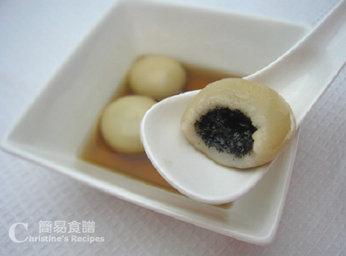 %E8%8A%9D%E9%BA%BB%E6%B9%AF%E5%9C%93%20Black%20Sesame%20Dumplings.jpg