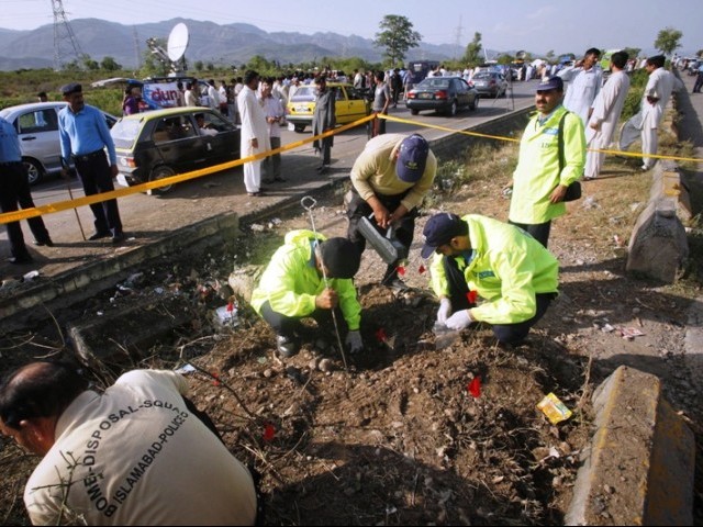 bomb-disposal-squad-REUTERS-640x480.jpg