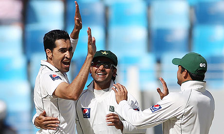 Umar-Gul-and-Pakistan-cel-007.jpg