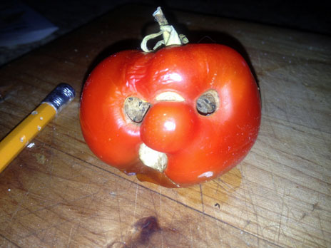 _68014281_angry-tomato.jpg