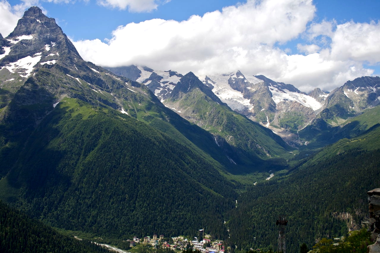 gorge-alibek-dombay-greater-caucasus-mountains-north-caucasus.jpg