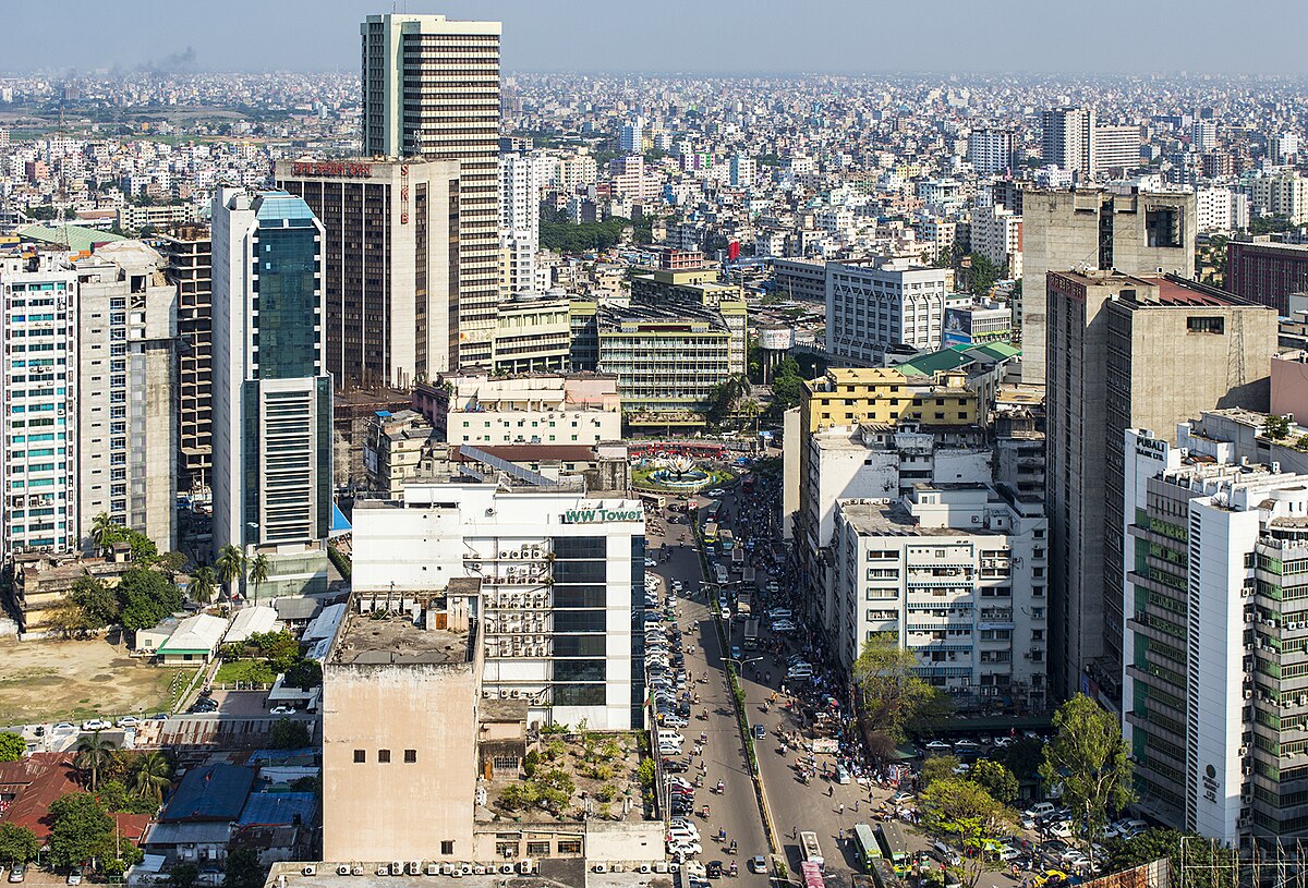 1200px-Dhaka_April_%2833274941853%29.jpg