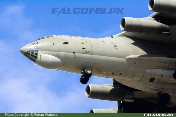 PAF-Ilyushin-Il-78MP-Midas-696x464.jpg