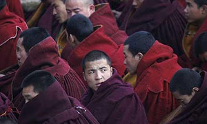 1327999001_tibetanmonks-r3.jpg