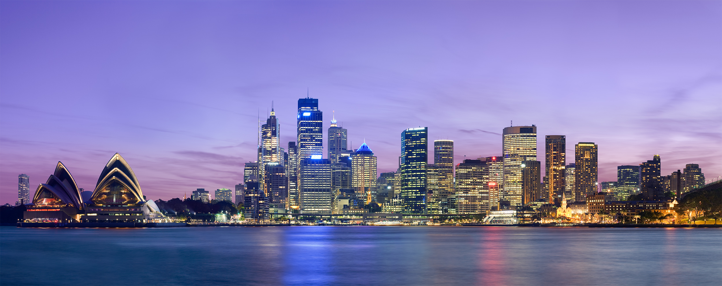 Sydney_skyline_at_dusk_-_Dec_2008.jpg