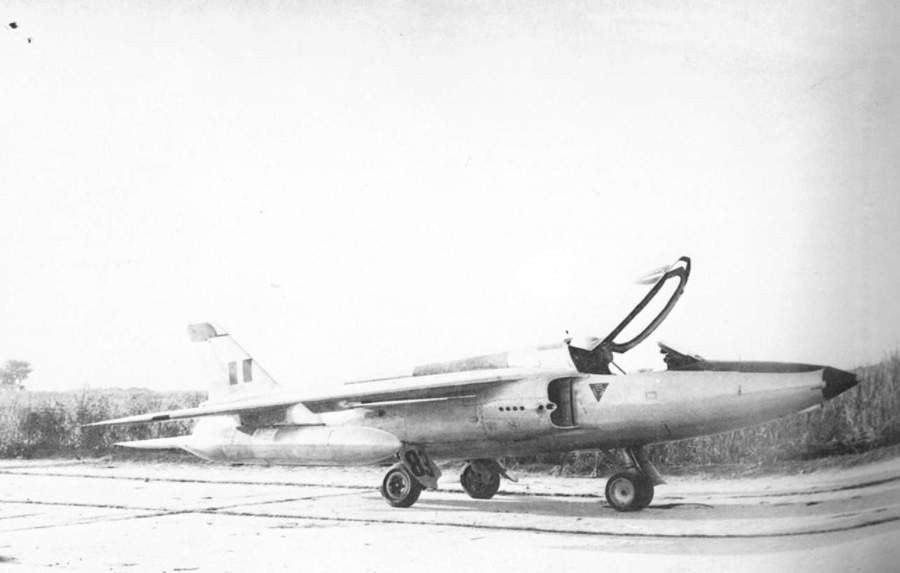 Captured+IAF+Gnat.jpg