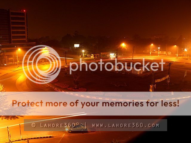 liberty_square_night_view_01_lahore360_1325844982.jpg