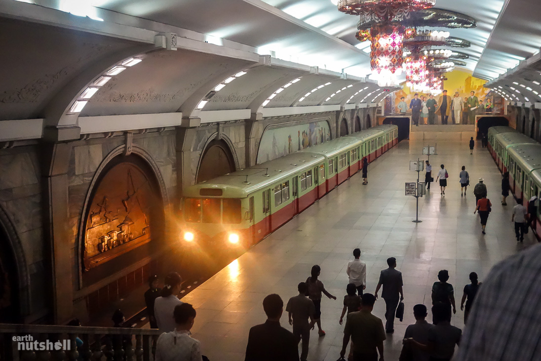 2-pyongyang-metro-puhung-chollima.jpg