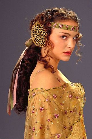 6d2ff4e86c2e5be428b45e4ed266488a--padm%C3%A9-amidala-queen-amidala.jpg