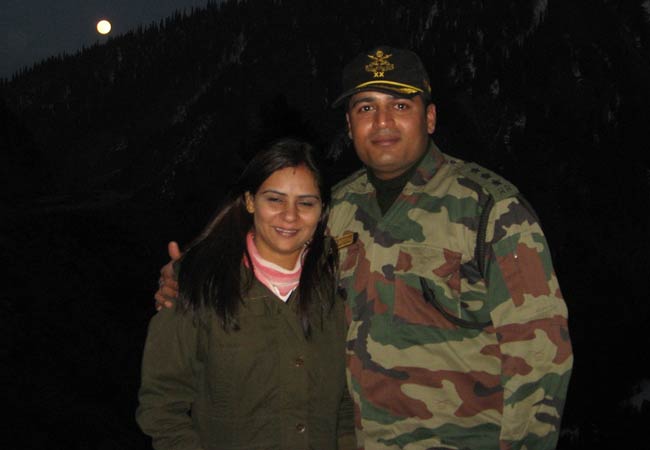 lieutenant-ruchi-verma-with-husband_650x450_51427387121.jpg