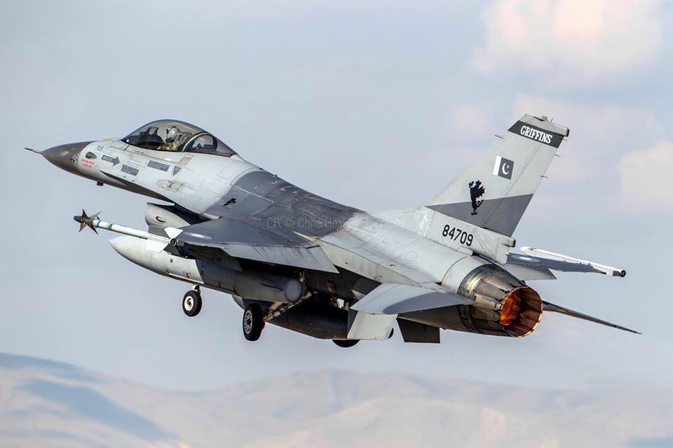 f-16-pakistan-airforce.jpg