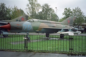 mig-21de_armeemuseum93I_30.jpg