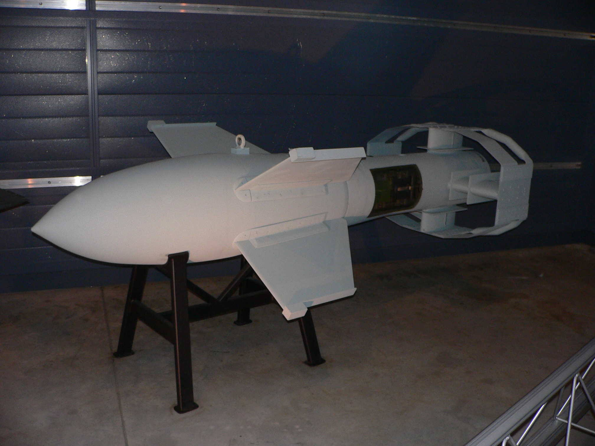 Fritz_X_guided_bomb.jpg