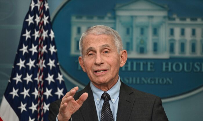 fauci-at-white-house-700x420.jpg