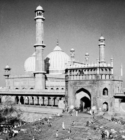 flights-steps-courtyard-Jama-Masjid-Delhi.jpg