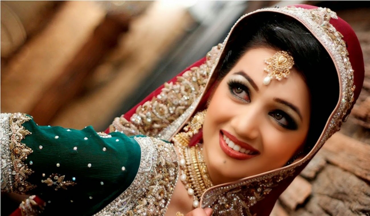 Anum-Fayyaz-Bridal-Make-Over-Shoot-2013-8.jpg