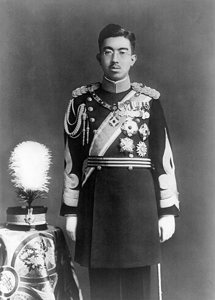 430px-Hirohito_in_dress_uniform.jpg