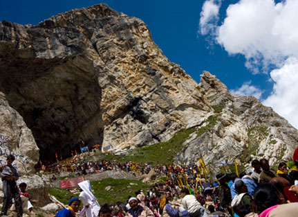 AmarnathCaveShrine.jpg