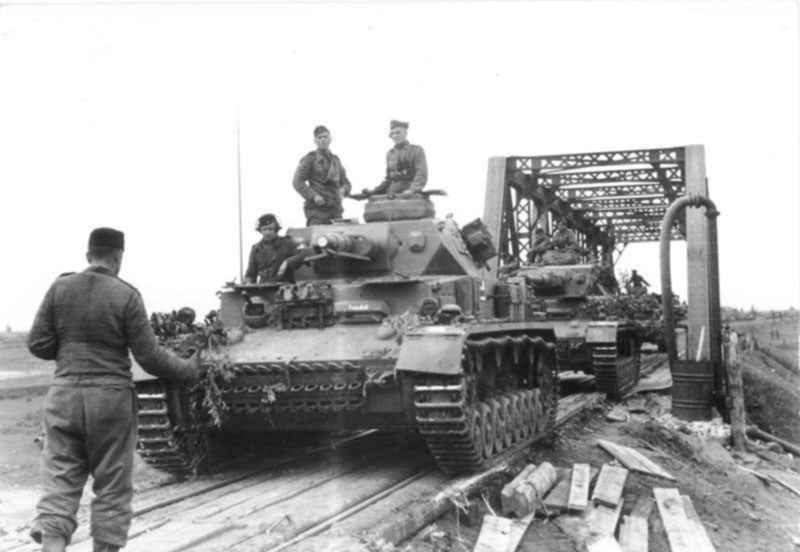 Russland_Panzer_IV-8.jpg