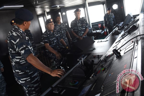 20160908antarafoto-kapal-tanker-tni-al-baru-080916-mrh-4.jpg