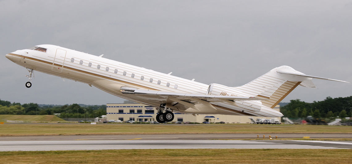 Bombardier-Global-Express-XRS-1.jpg