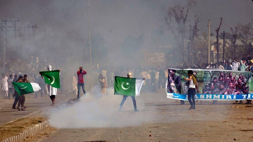 India%20Kashmir%20Protest-4.jpg