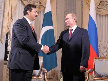 putin-gilani-afp.jpg