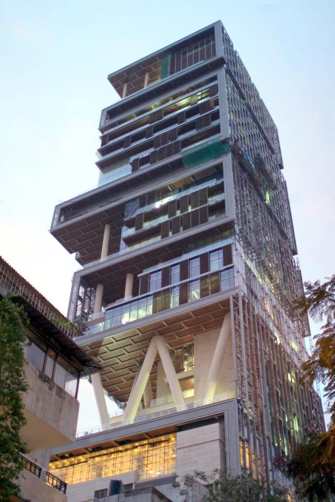 Ambani_house_mumbai.jpg