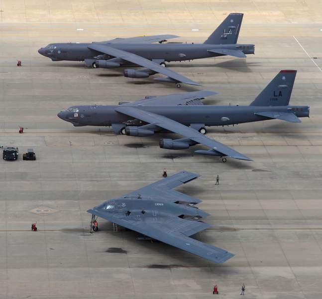 B-52_B2.jpg