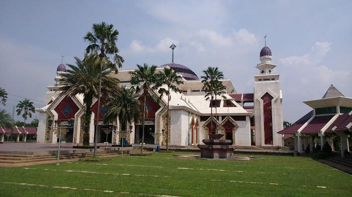 masjid-agung-at-tin_20160425_221210.jpg