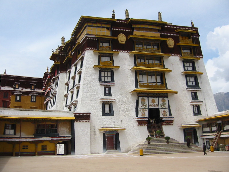 White_Palace_of_the_Potala.jpg