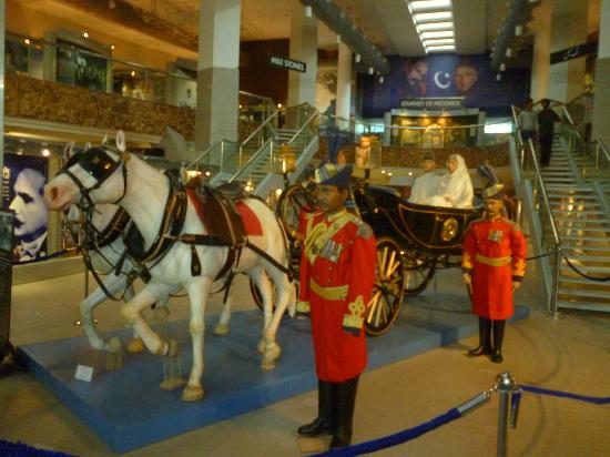 pakistan-monument-museum.jpg