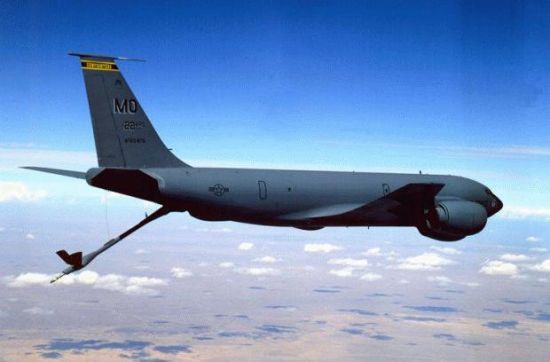 kc135r_01.jpg