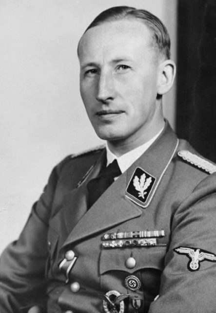 Bundesarchiv_Bild_146-1969-054-16_Reinhard_Heydrich-443x640.jpg