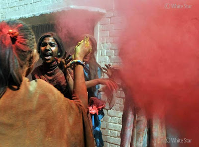 Holi+in+Lahore.jpg