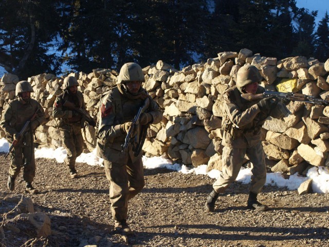 648072-SecurityforcesPakistanArmyAFP-1387488239-110-640x480.jpg